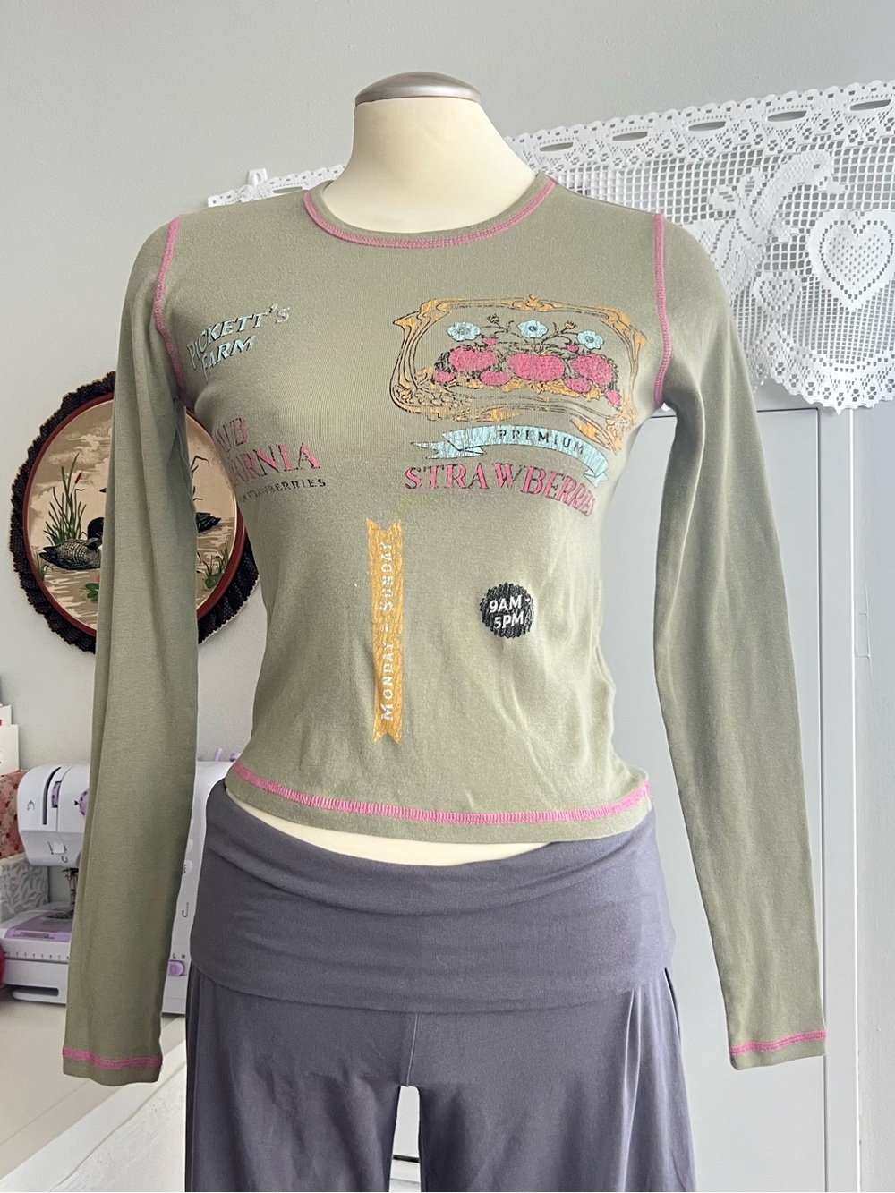 Urban outfitters Y2K Cottagecore farmer market style green long sleeve top